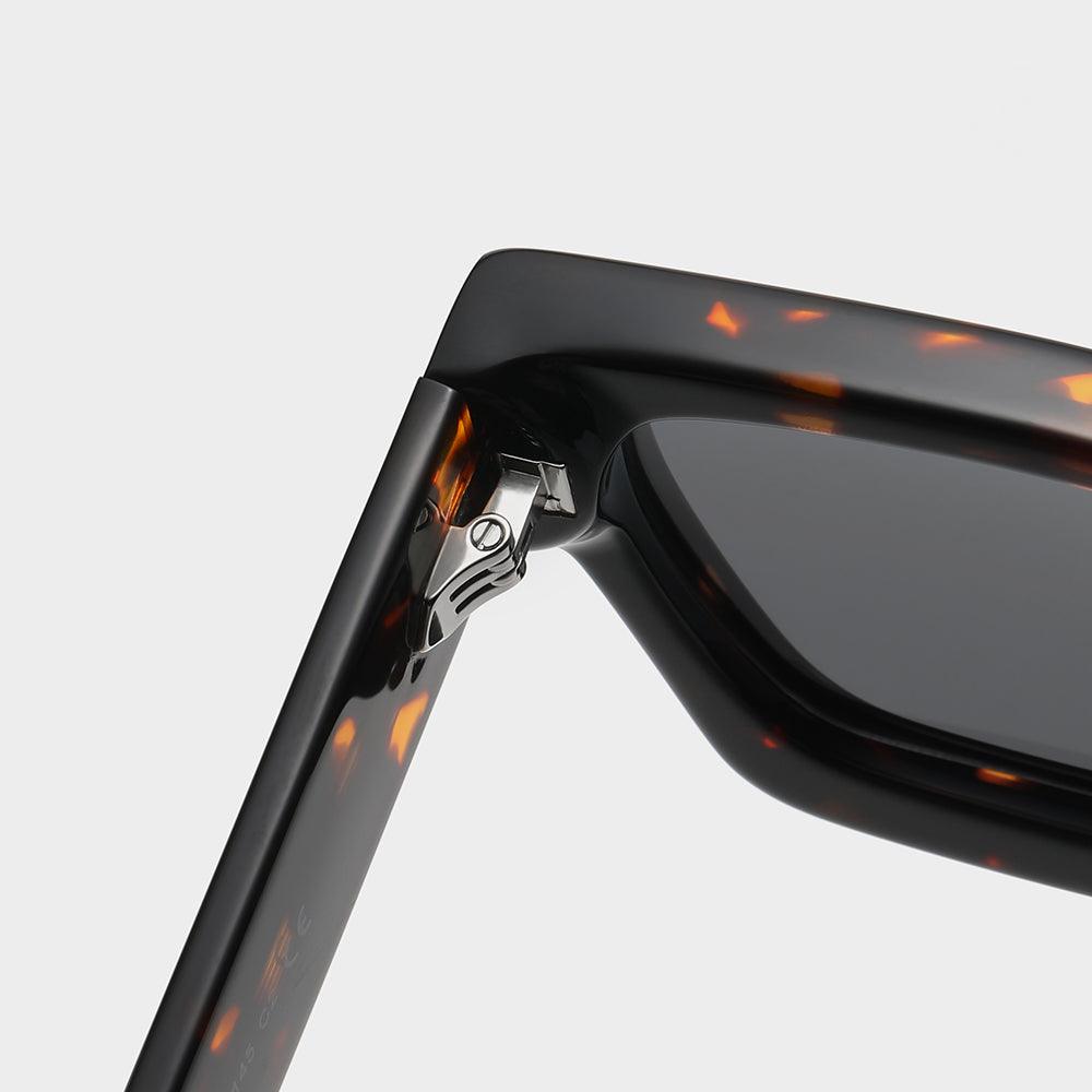 Drippy Lion X Sunglasses - ON SLICE